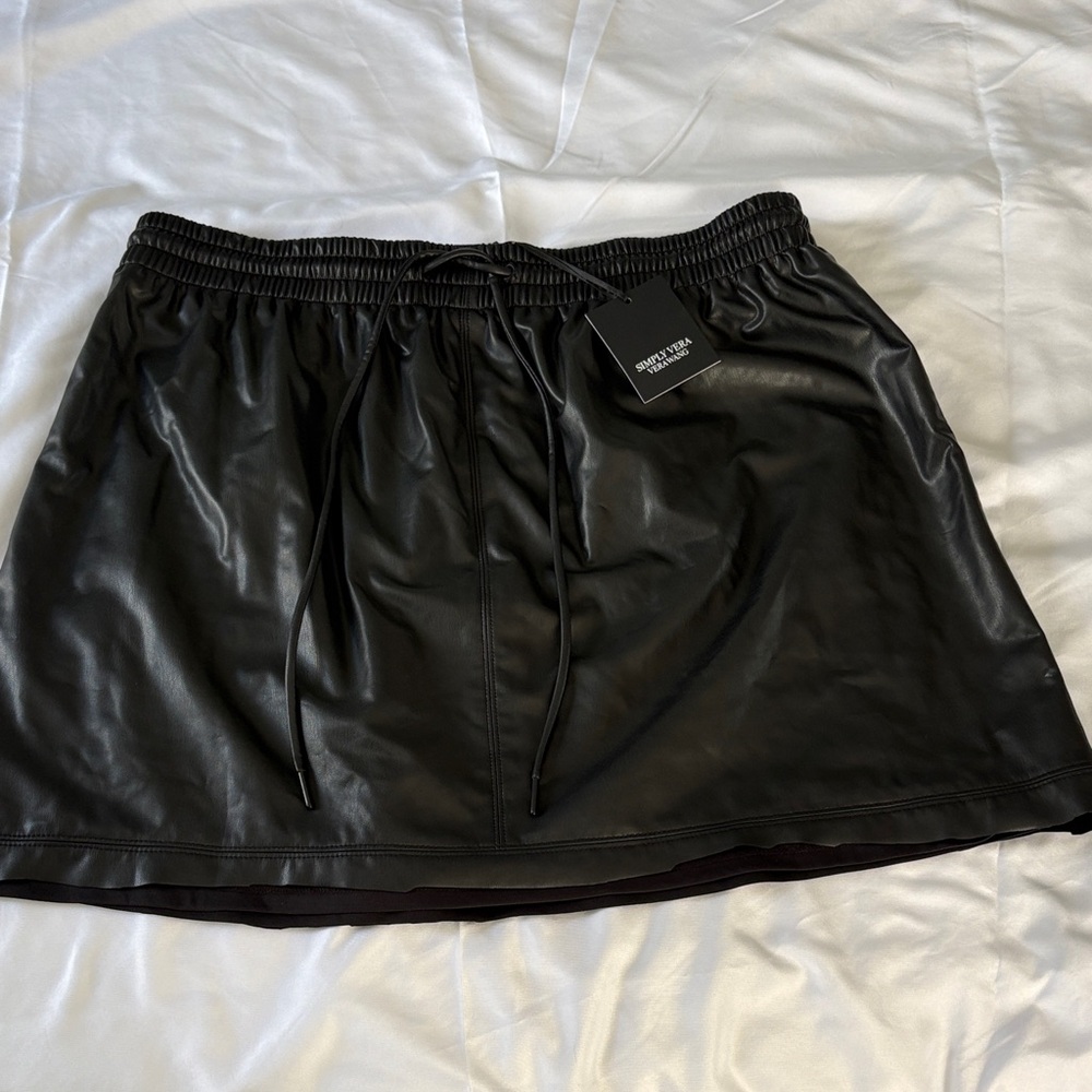 Simply Vera Vera Wang Black Elastic Waist Faux Leather Skirt